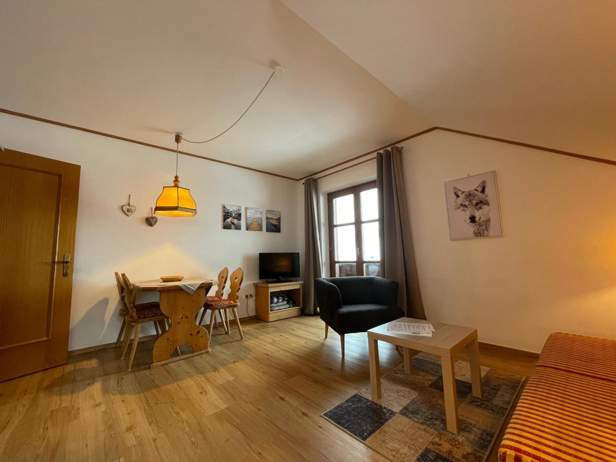 Appartements Diana Bad Kleinkirchheim Bilik gambar